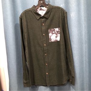 *New* Pacsun Mens flannel dark green. Size medium